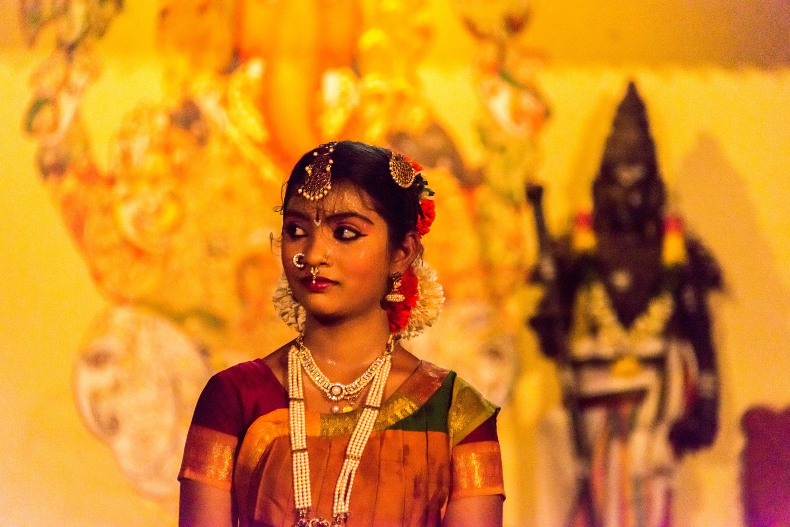 Tänzerin im Indeco Hotel Swamimalai